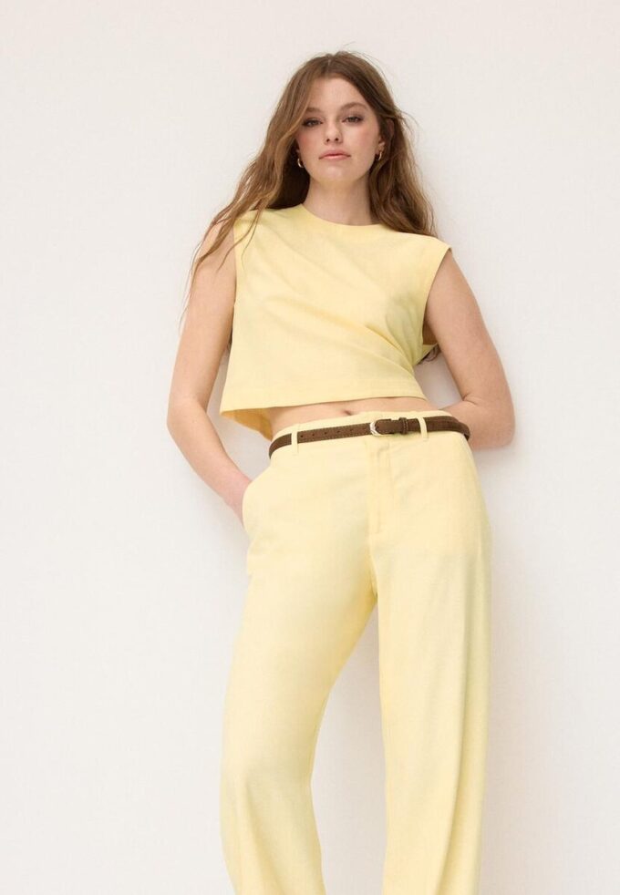Top con espalda nadadora efecto lino Top con espalda nadadora efecto lino
