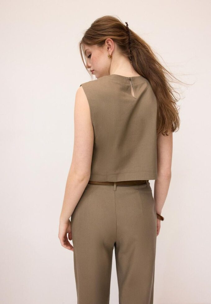Top con espalda nadadora efecto lino Top con espalda nadadora efecto lino