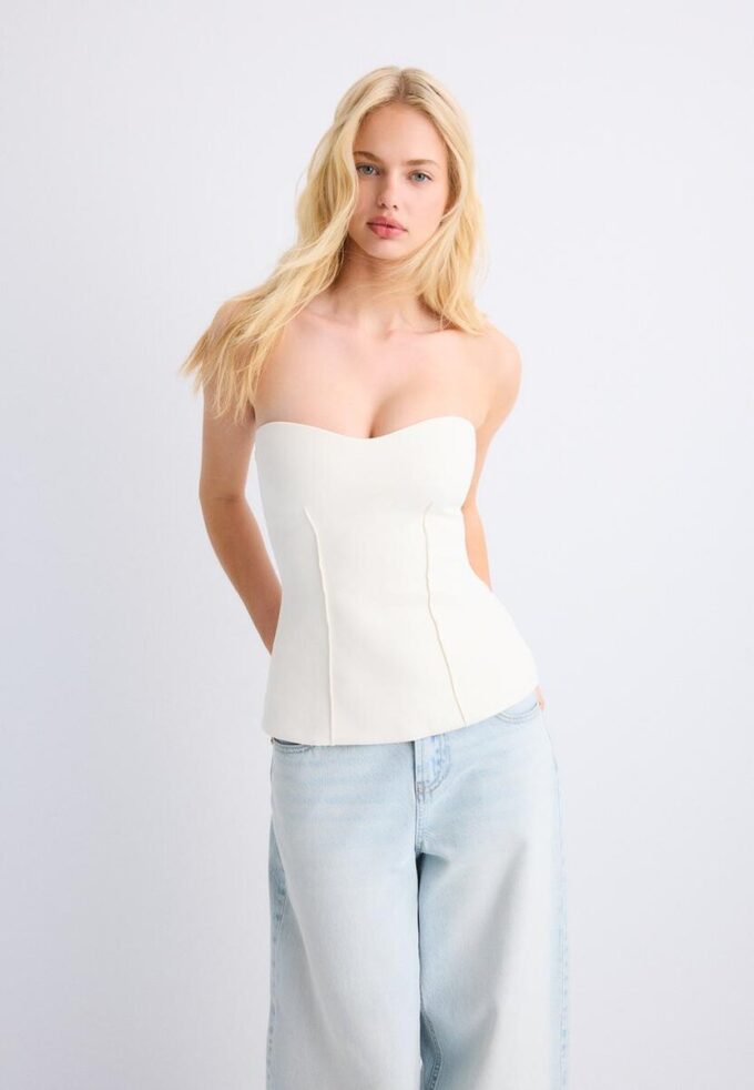Top de bikini bandeau con escote corazón
