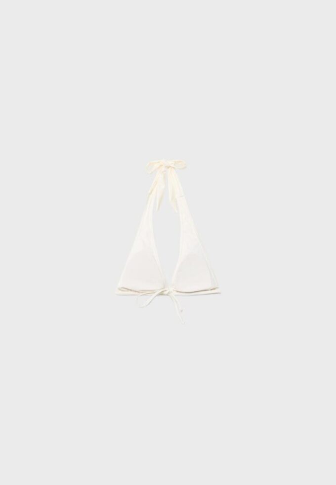 Top de bikini grande con tachuelas Top de bikini grande con tachuelas