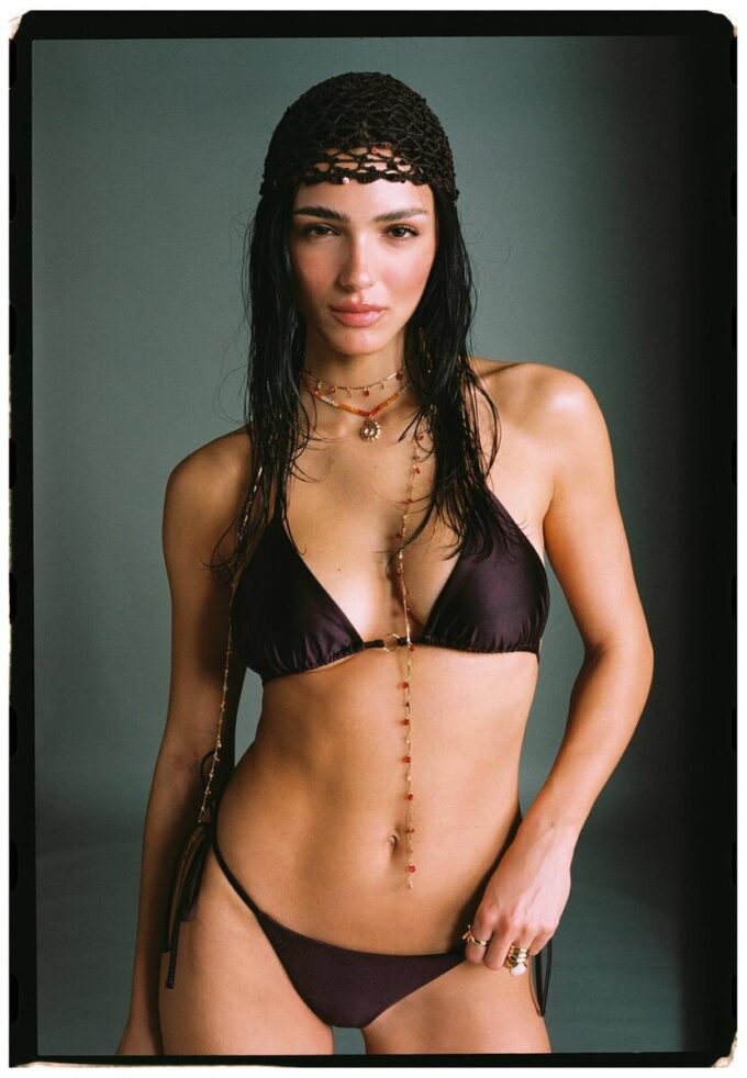 Top de bikini triangular de satén Top de bikini triangular de satén