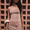 Top de punto con cuello halter Top de punto con cuello halter