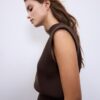 Top de punto con cuello redondo