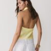 Top halter con efecto satinado Top halter con efecto satinado