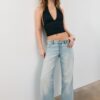 Top halter con lazo fruncido en el cuello Top halter con lazo fruncido en el cuello
