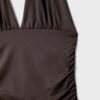 Top halter con lazo fruncido en el cuello Top halter con lazo fruncido en el cuello