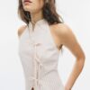 Top halter con nudo y efecto arrugado Top halter con nudo y efecto arrugado