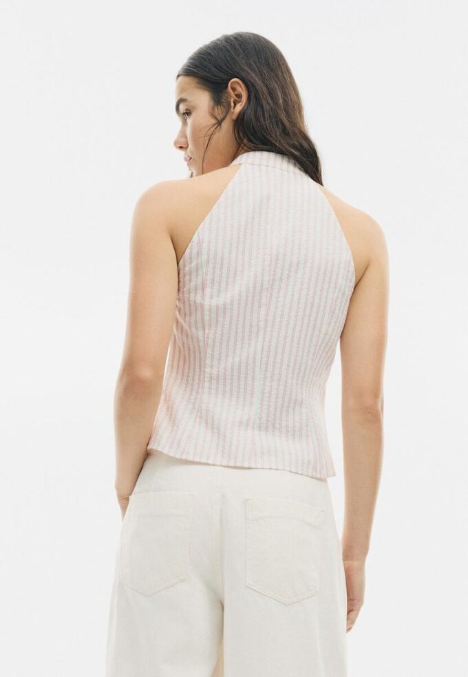 Top halter con nudo y efecto arrugado Top halter con nudo y efecto arrugado