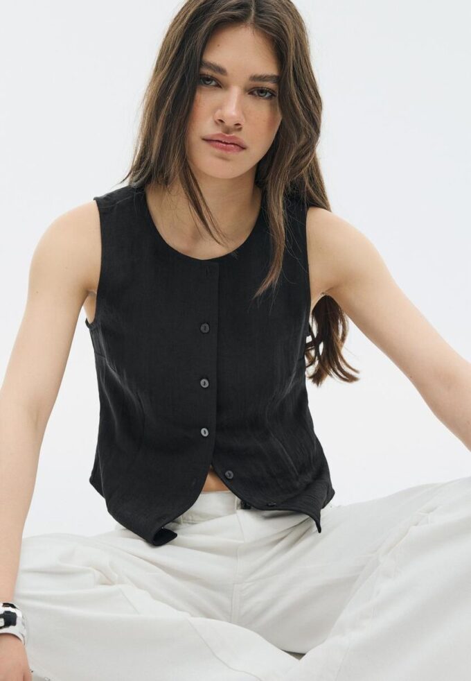 Top texturizado con botones Top texturizado con botones