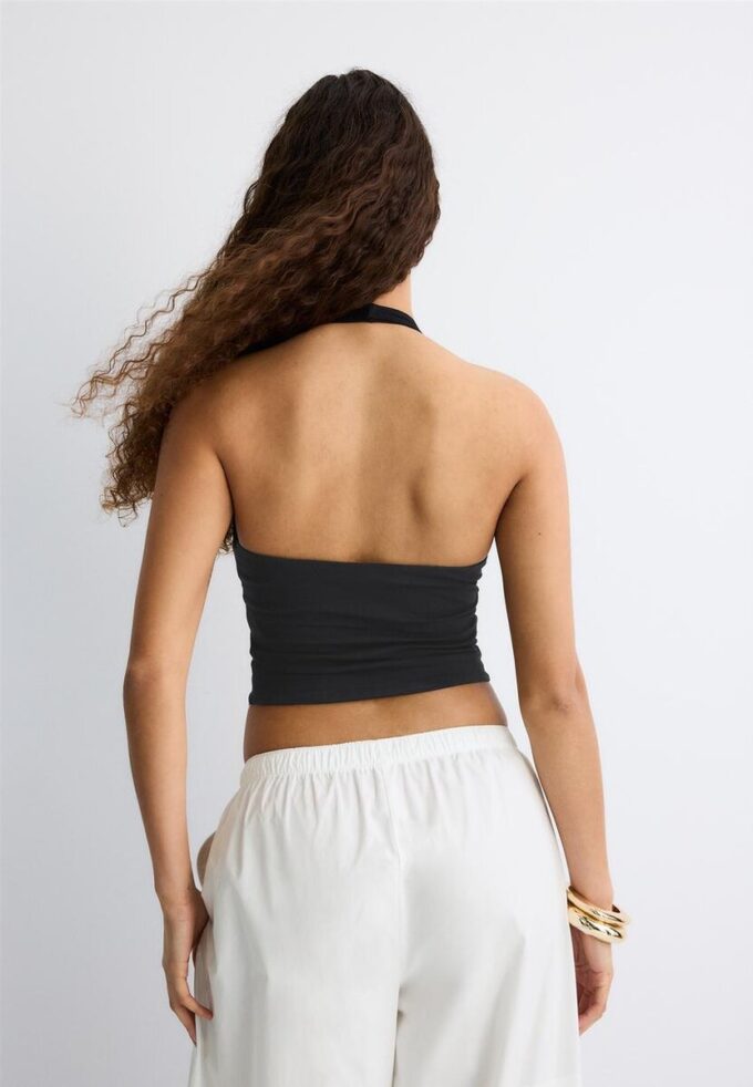 Tops con cuello halter Tops con cuello halter