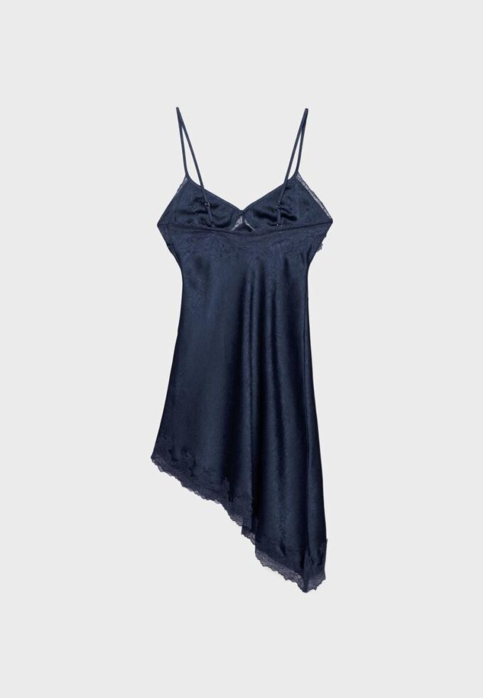 Vestido corto asimétrico de satén Vestido corto asimétrico de satén