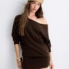 Vestido corto de punto con cuello barco Vestido corto de punto con cuello barco