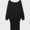 Vestido corto de punto con cuello barco Vestido corto de punto con cuello barco