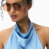Vestido corto de satén con cuello halter