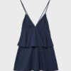 Vestido corto de tirantes con volantes Vestido corto de tirantes con volantes