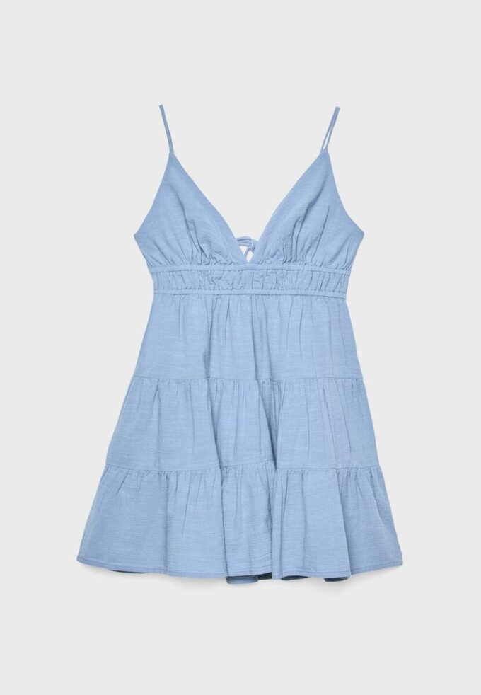 Vestido corto y fluido con detalle de lazo en la espalda Vestido corto y fluido con detalle de lazo en la espalda