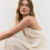 Vestido largo de crepé con tirantes con pedrería