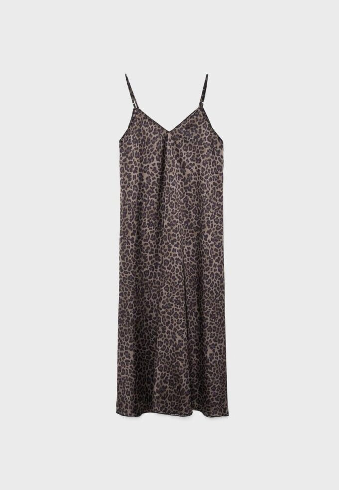 Vestido largo y fluido de satén