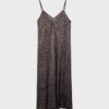 Vestido largo y fluido de satén