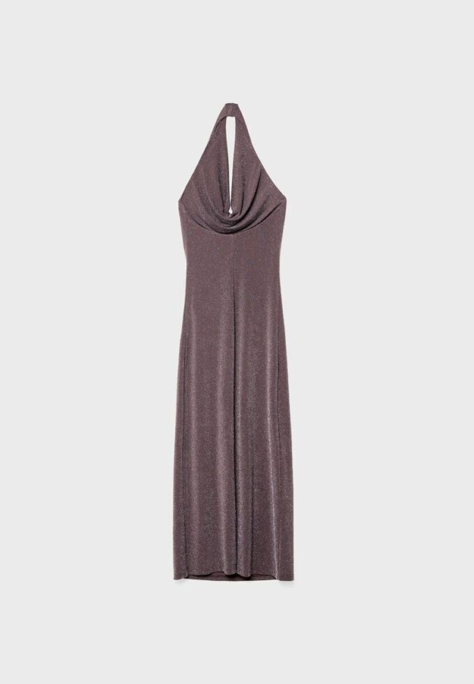 Vestido midi con cuello halter y hilo metalizado Vestido midi con cuello halter y hilo metalizado