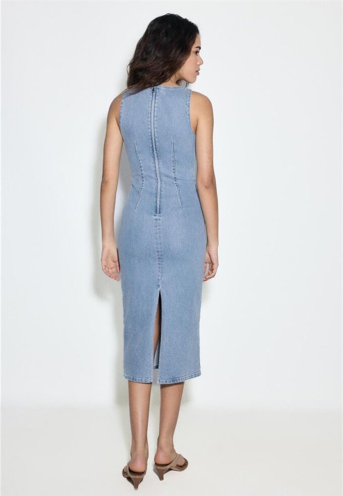 Vestido midi de denim Vestido midi de denim