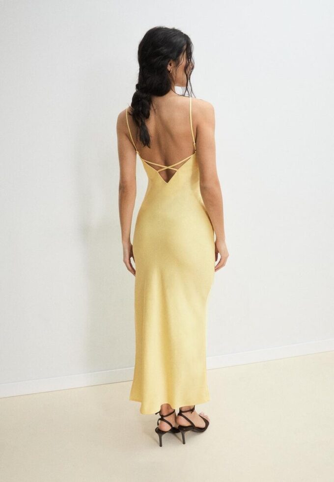 Vestido midi de satén Vestido midi de satén