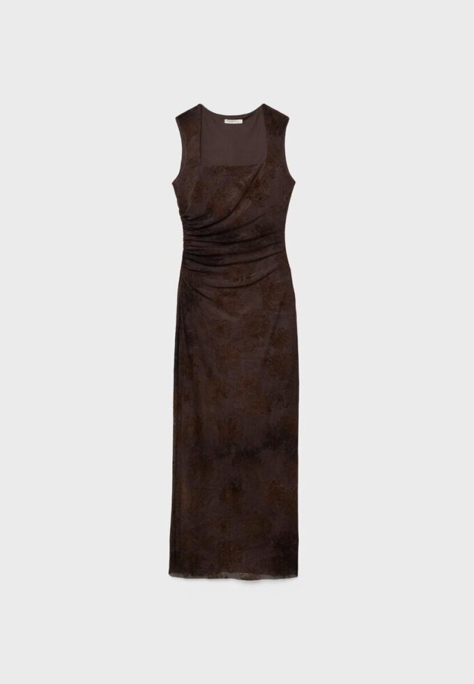 Vestido midi de tul con cuello cuadrado Vestido midi de tul con cuello cuadrado