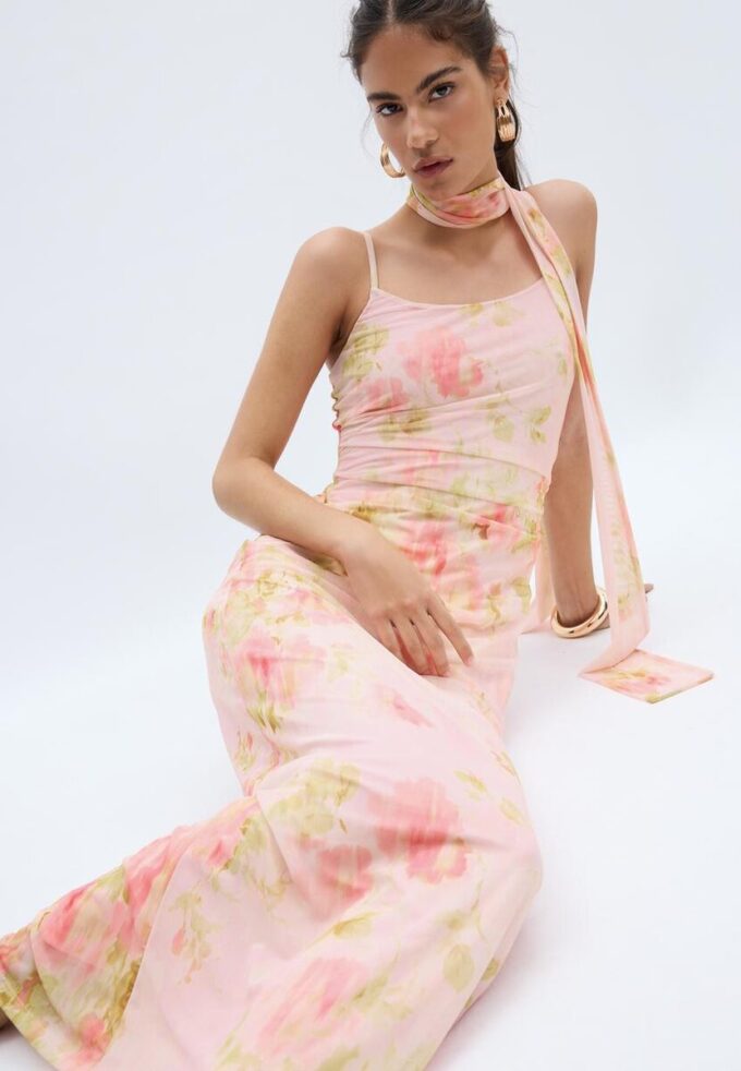 Vestido midi de tul estampado con pañuelo Vestido midi de tul estampado con pañuelo