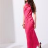 Vestido midi sin espalda con cuello halter Vestido midi sin espalda con cuello halter