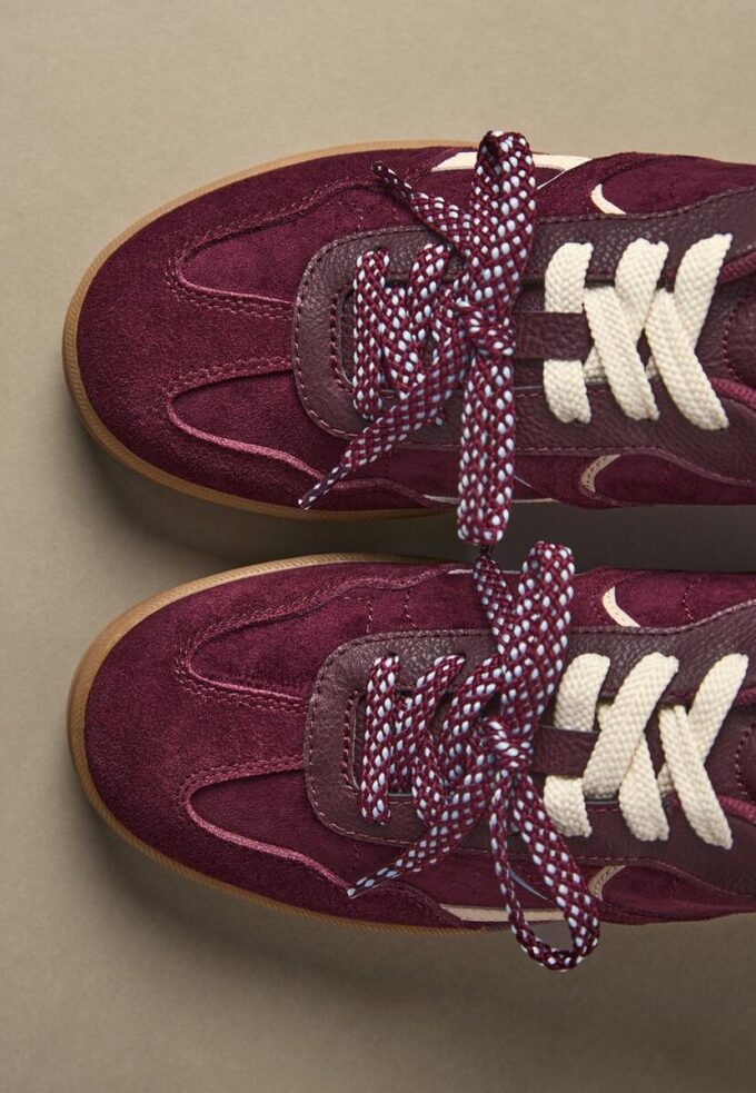 Zapatillas casuales con doble cordón Zapatillas casuales con doble cordón