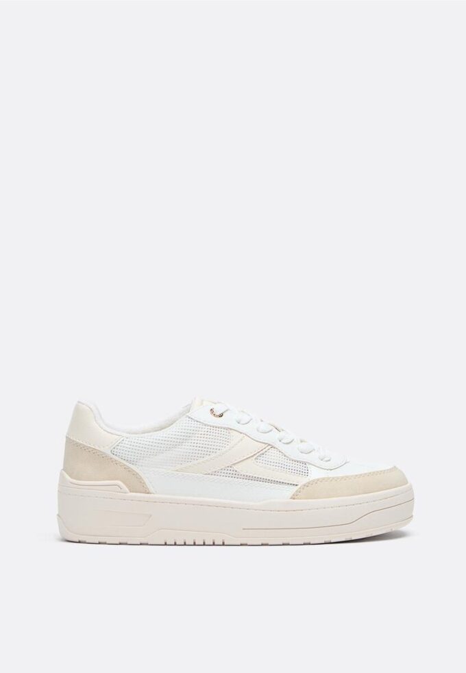 Zapatillas con plataforma calada