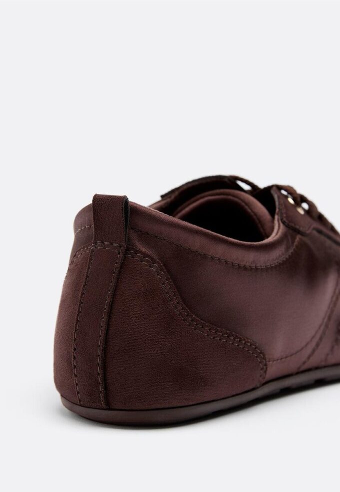 Zapatillas con suela fina de satén Zapatillas con suela fina de satén