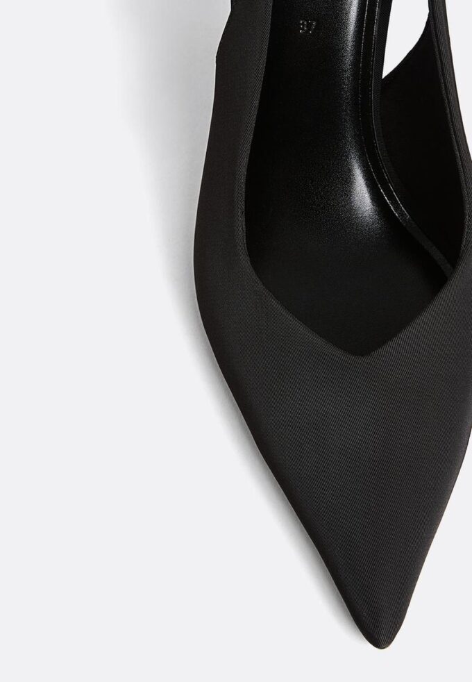 Zapatos básicos con talón abierto