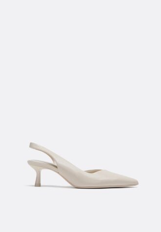 Zapatos básicos de tacón alto