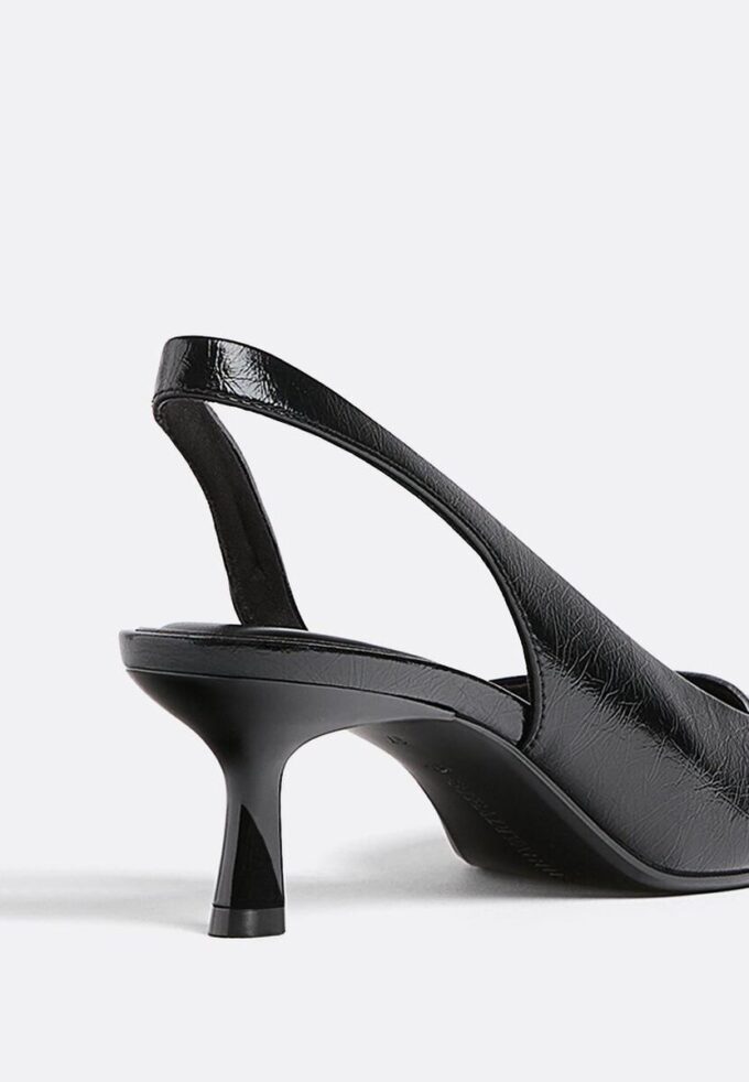 Zapatos básicos de tacón alto