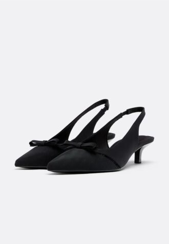Zapatos de tacón bajo con aberturas