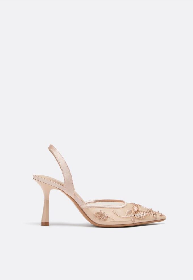Zapatos de tacón con malla y pedrería Zapatos de tacón con malla y pedrería