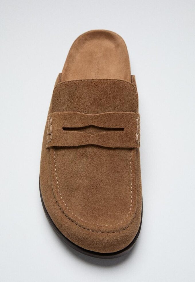 Zuecos tipo mocasín de piel sin espalda
