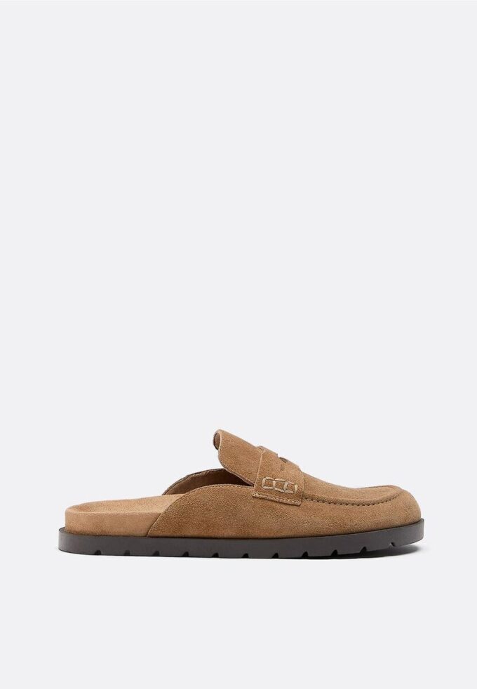 Zuecos tipo mocasín de piel sin espalda